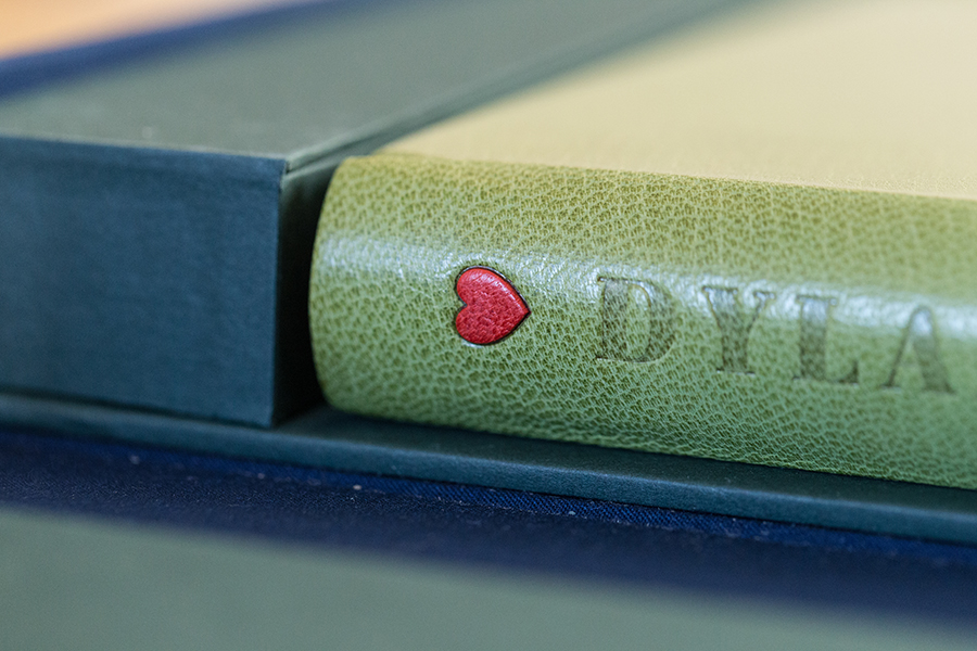 Under Milk Wood Fine Leather Binding with 3 Signed Original Prints - Image 18